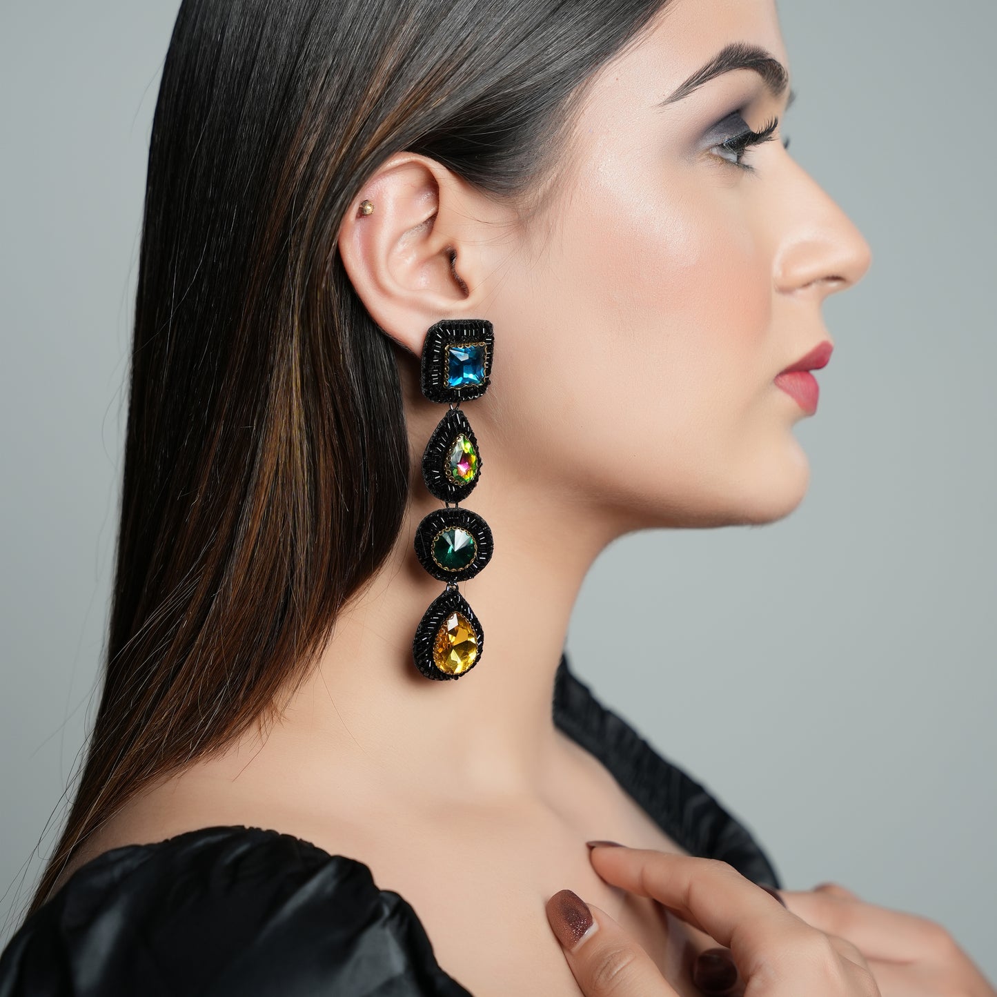 Alya Mismatch Earrings