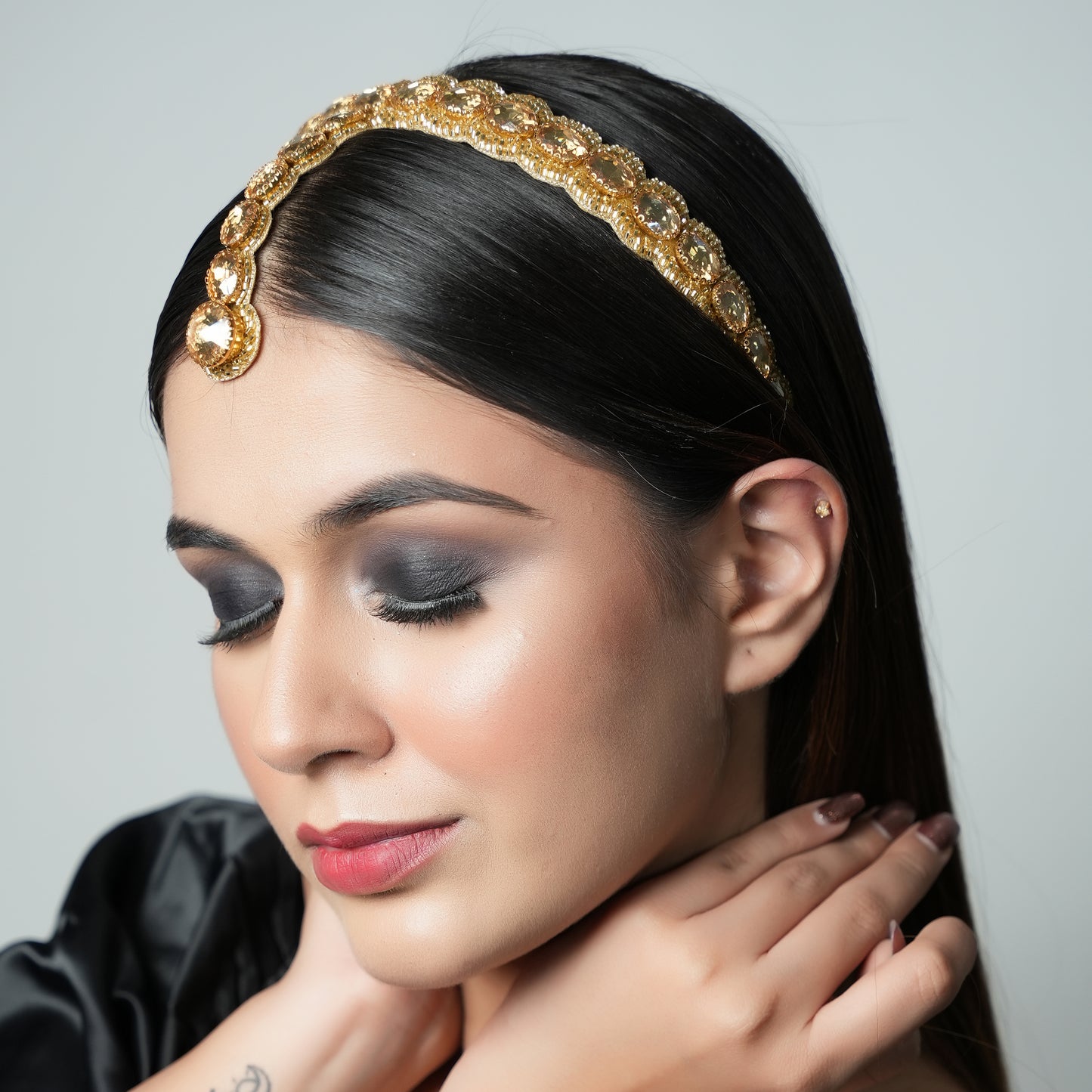 Suhani Headband with Mangtika